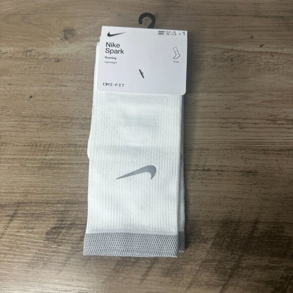 NWT Nike Unisex Spark Dri-FIT Running Crew Socks White Size Large (DA3584-100) - Picture 1 of 8